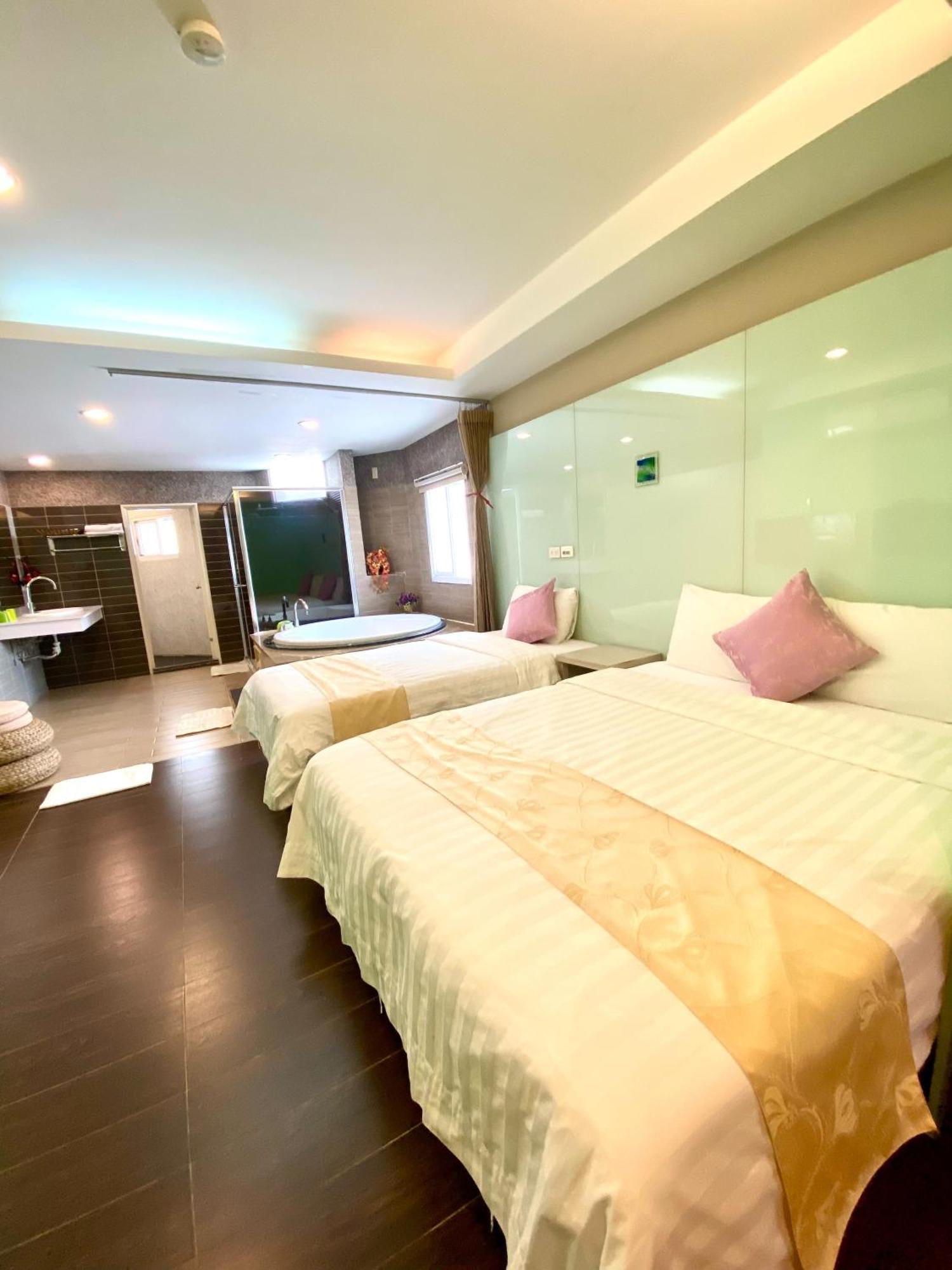Kenting Waterfront Hotel Buitenkant foto