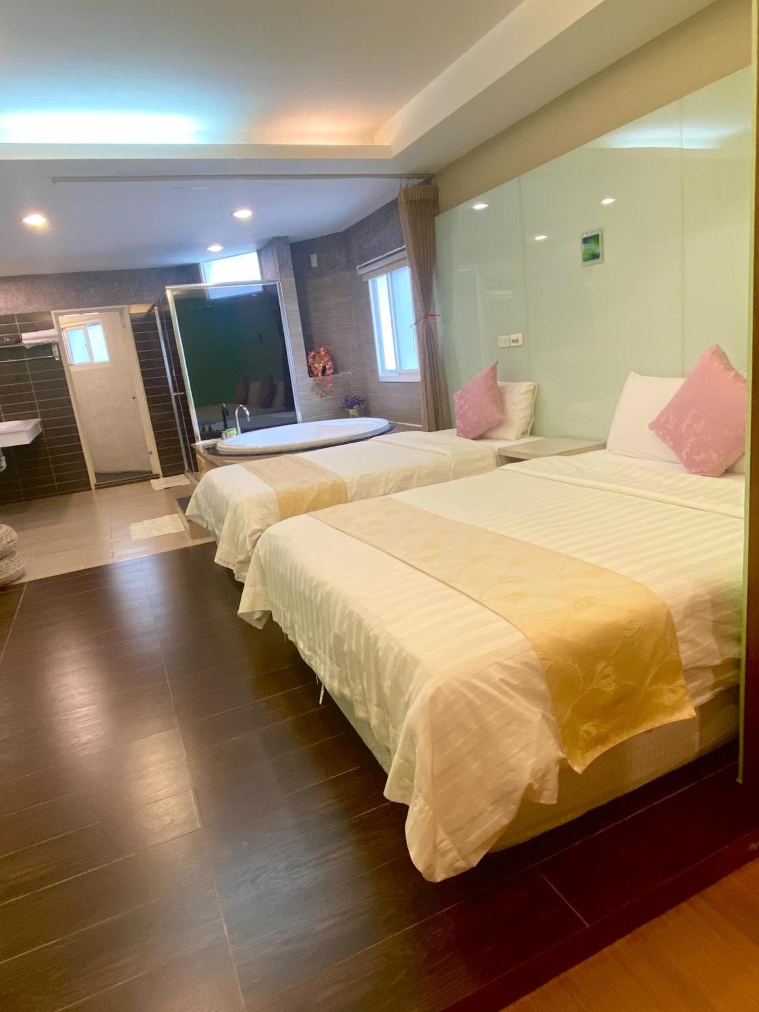 Kenting Waterfront Hotel Buitenkant foto